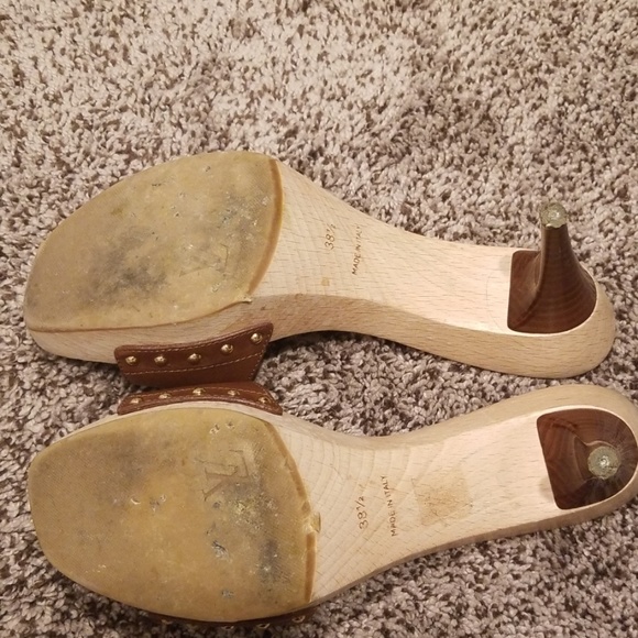 Louis Vuitton Heels - Picture 4 of 4